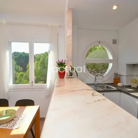 Velas 2-2 Apartment *