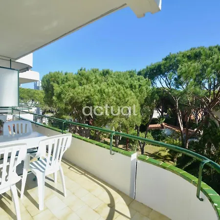 Апартаменти Velas 2-2 *