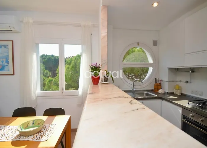 Velas 2-2 Apartment *